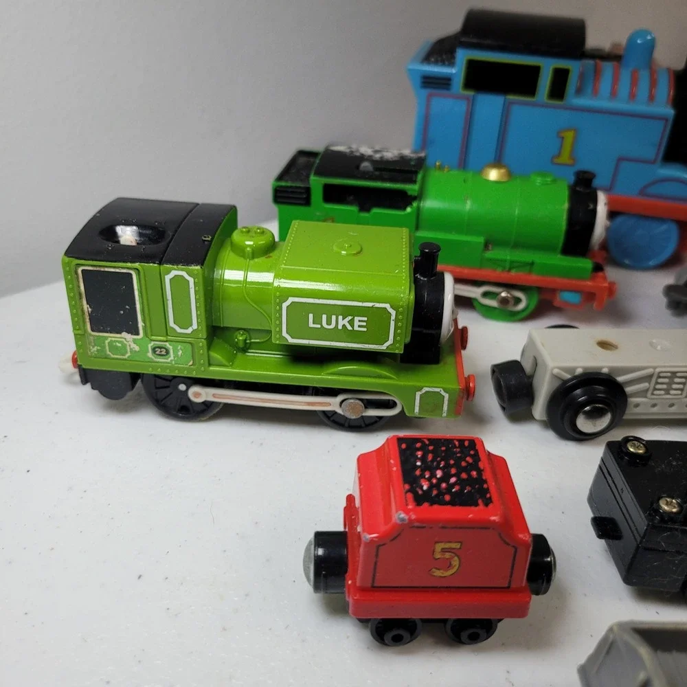 Thomas & Friends Mixed Toy Train Lot Tomy Mattel‎ Wooden Railway TrackMaster